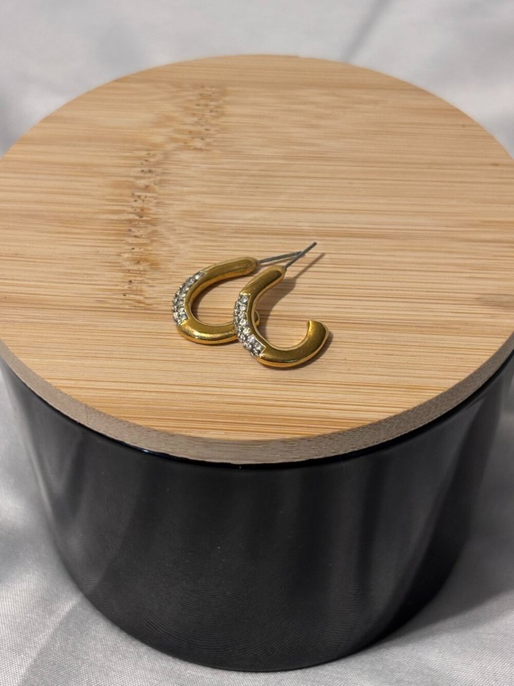 Gold Tone Rhinestone Horseshoe Hoop Earrings – Vintage Style Statement Earrings